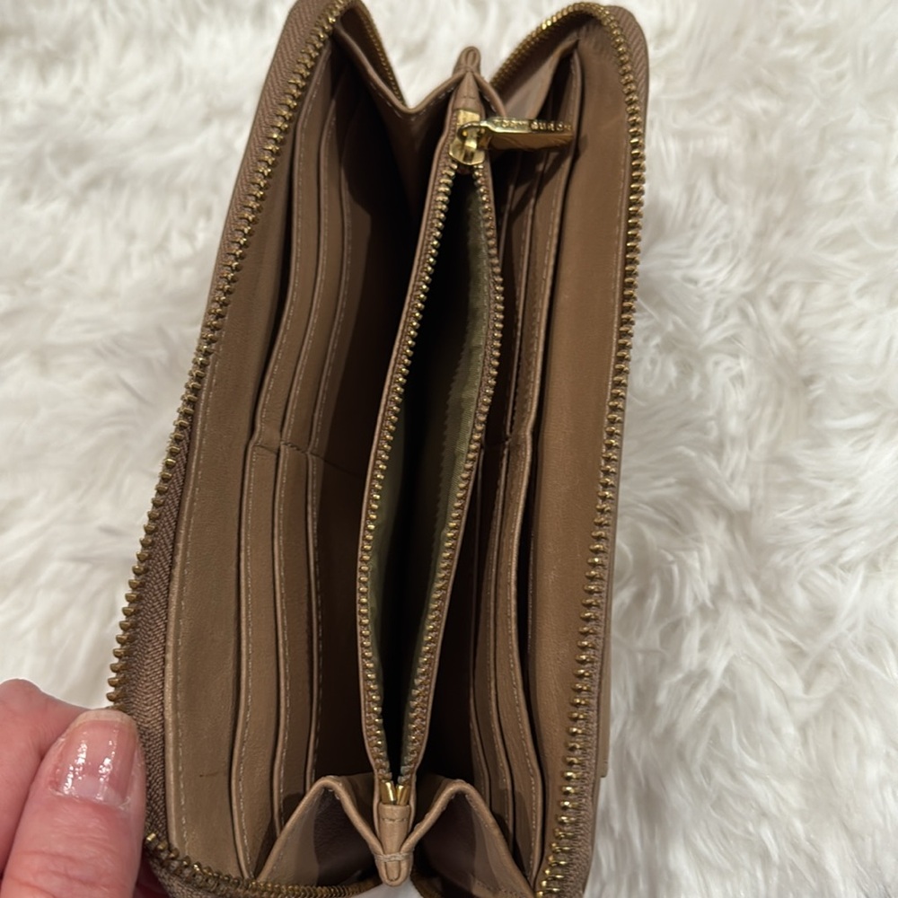Tory Burch Robinson Taupe Zip-Around Leather Wallet Bow Detail Women’s - Picture 11 of 14
